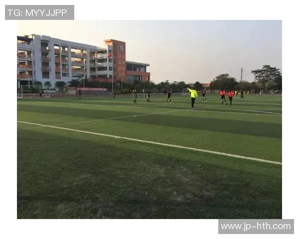 足球文化主题墙展示：传承激情与团结的绿茵精神与历史故事